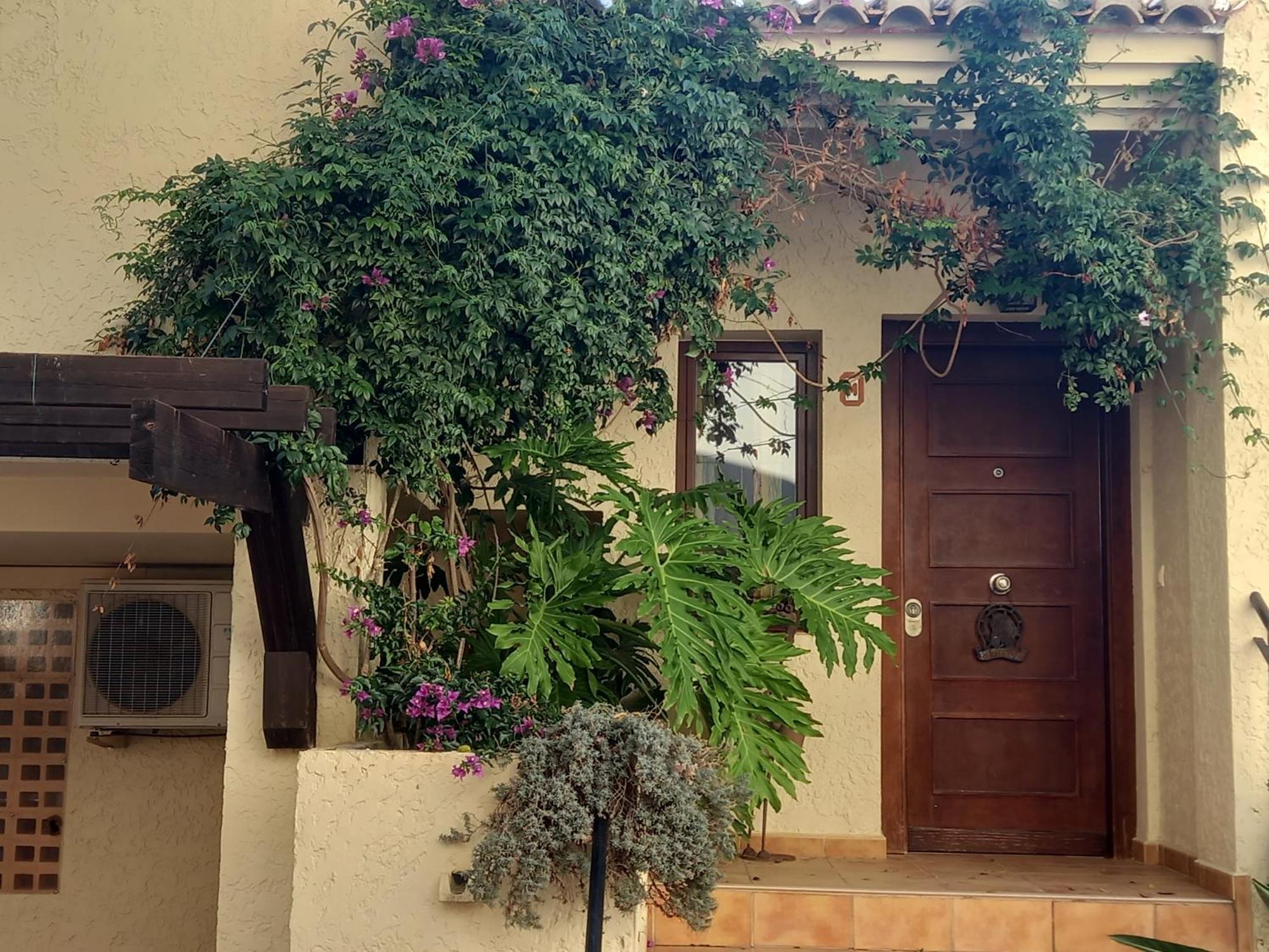 Townhouse Los Olivos M アルテア エクステリア 写真